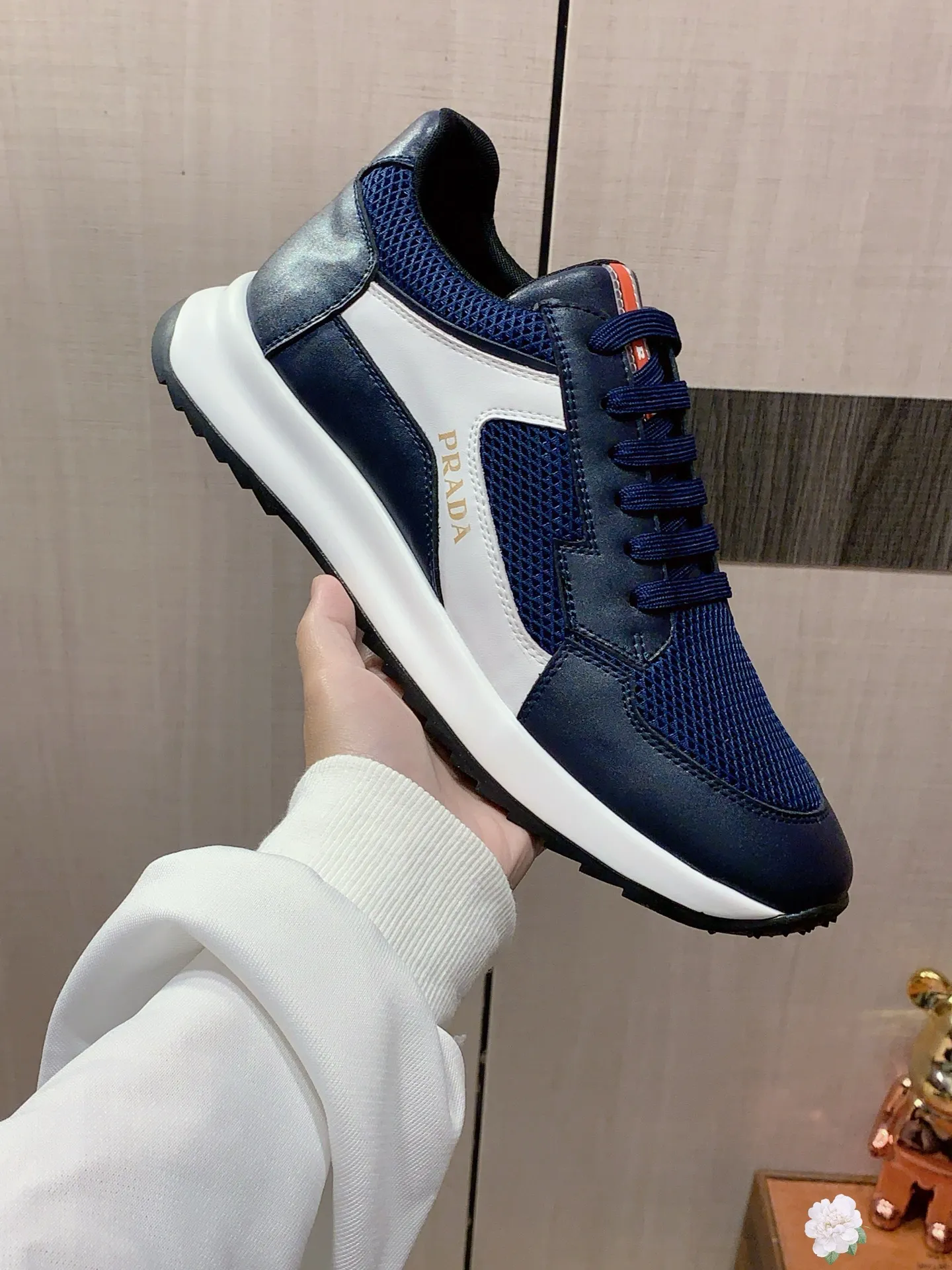 Men's shoes 💰460💰💰🎩🎩[Lightning][Lightning] "Prada PRADA*" latest hot style casual shoes, top brand [seduce] luxury~purchase, top~quality. [Strong] The upper is made of imported breathable cowhide with material ➕ breathable sheepskin feet (•) and fine workmanship. The original stylish and stylish soft rubber wear-resistant and non-slip outsole is light and comfortable on the feet. The real thing looks better when photographed in person. 0121: code: 38-44, 4️⃣ colors selected